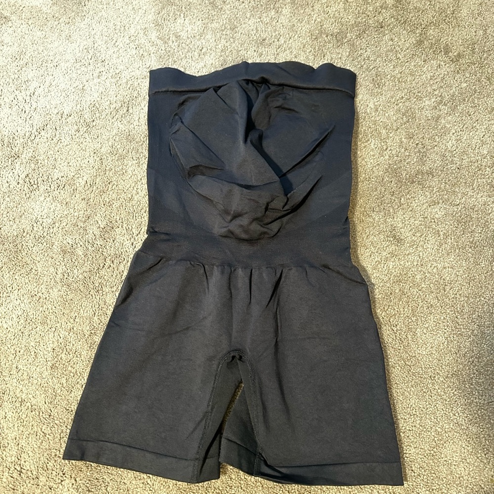 BLANQI Maternity Belly Support Shorts Size L